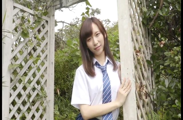 H-cup巨乳のエロい日本人ギャルと初めてのハメ撮り！中出し